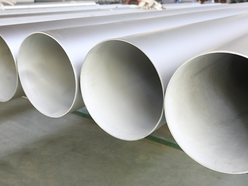 Fluid transfer pipes (including marine vessel pipes)